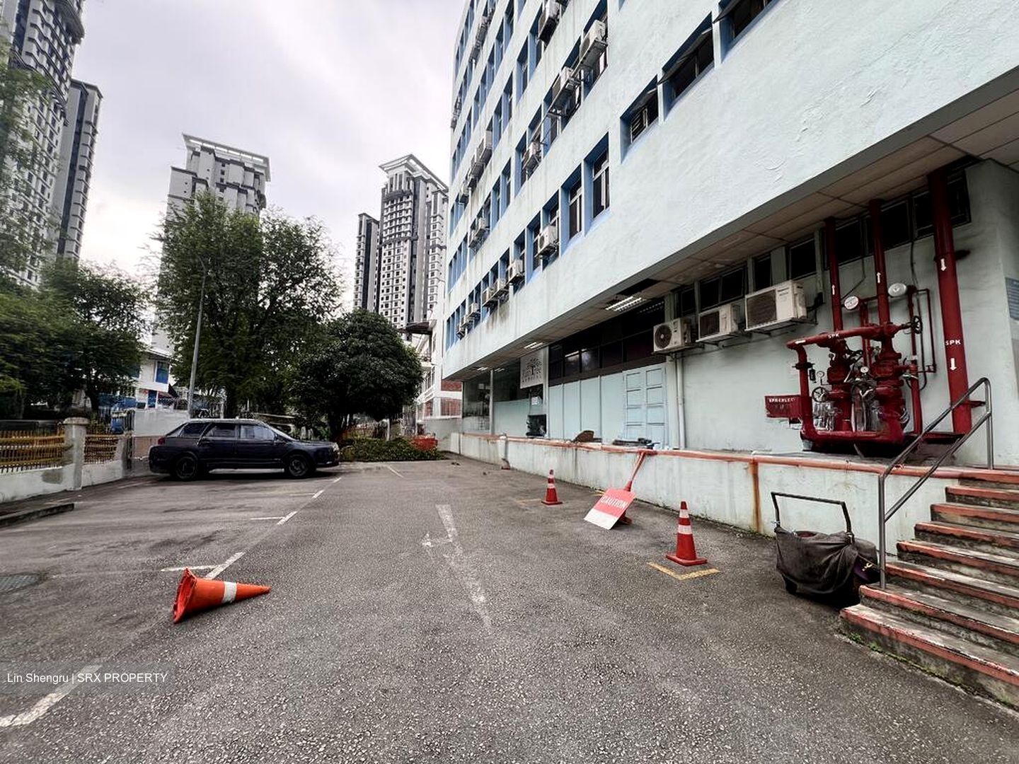 Hillview Building (D23), Warehouse #496239661